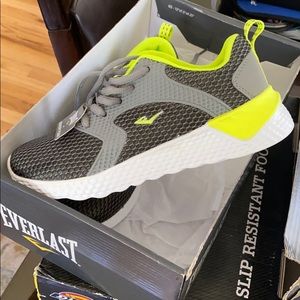 Everlast Buster Boys sneakers size 2 memory foam